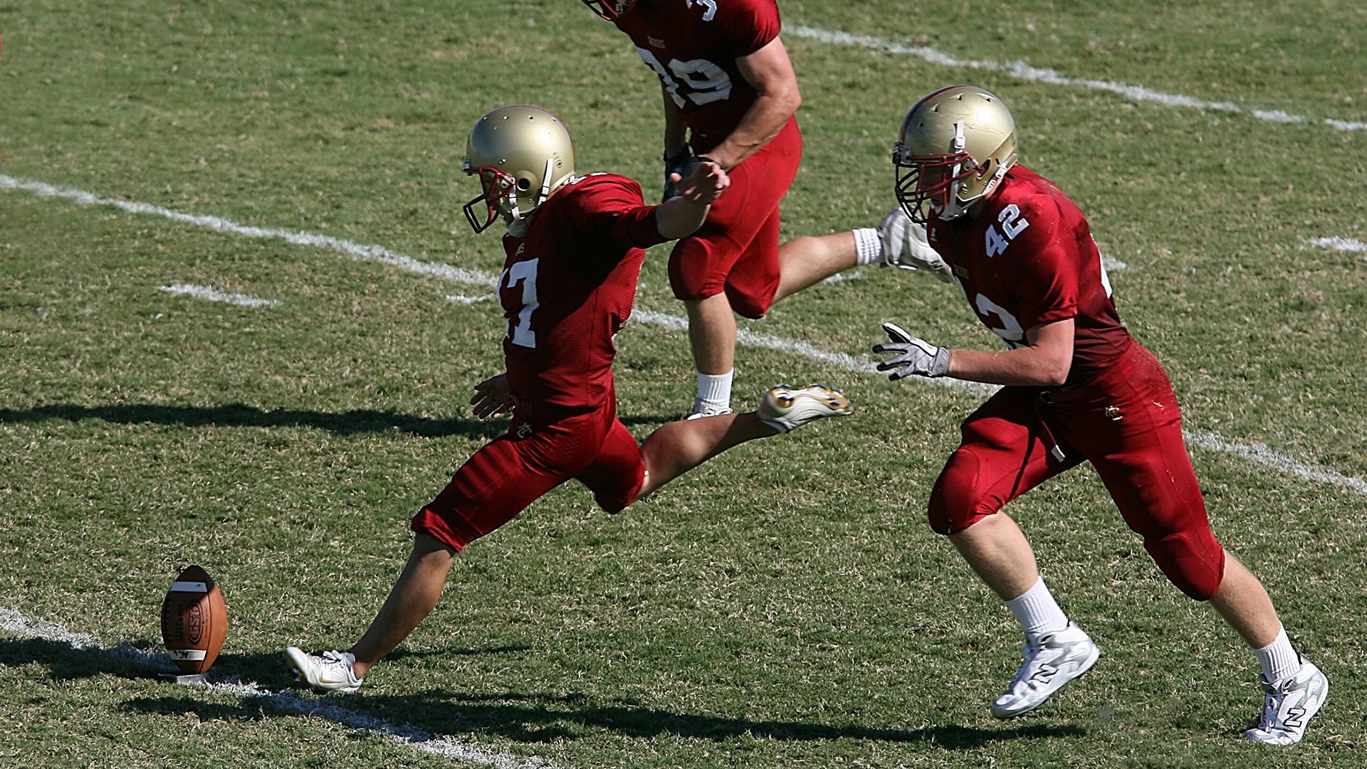开云体育官网-当伊布在诺坎普张开双臂,拜仁的阴影已笼罩欧洲